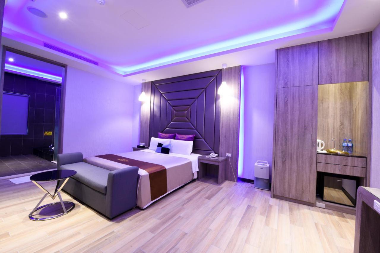 Purple Rainbow Motel Tajpej Buitenkant foto